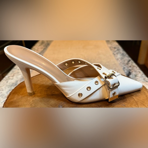 Elegant White Gold Hardware  Women's Heeled Mules. Size 8. EUC! - Picture 7 of 10